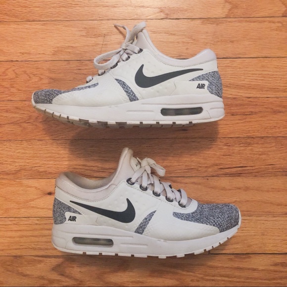 Nike Shoes - Nike Air Max Zero sz 7 wm / 5.5youth bone / gray
